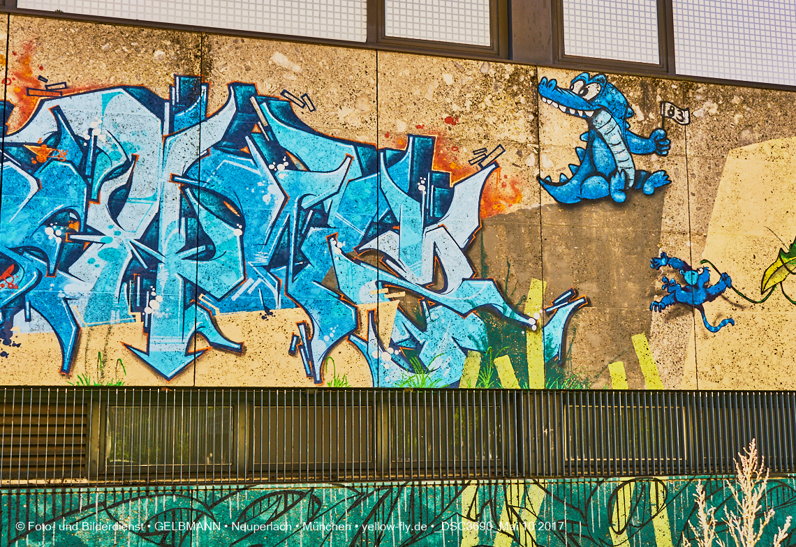 21.03.2017 - Abrissbaustelle Quiddezentrum in Neuperlach